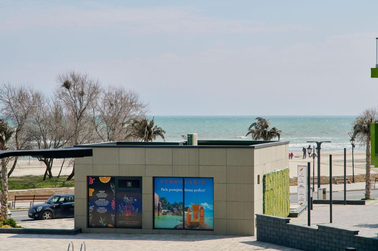 Maya Apartment- Spa N Pools Beach Resort Mamaia Extérieur photo