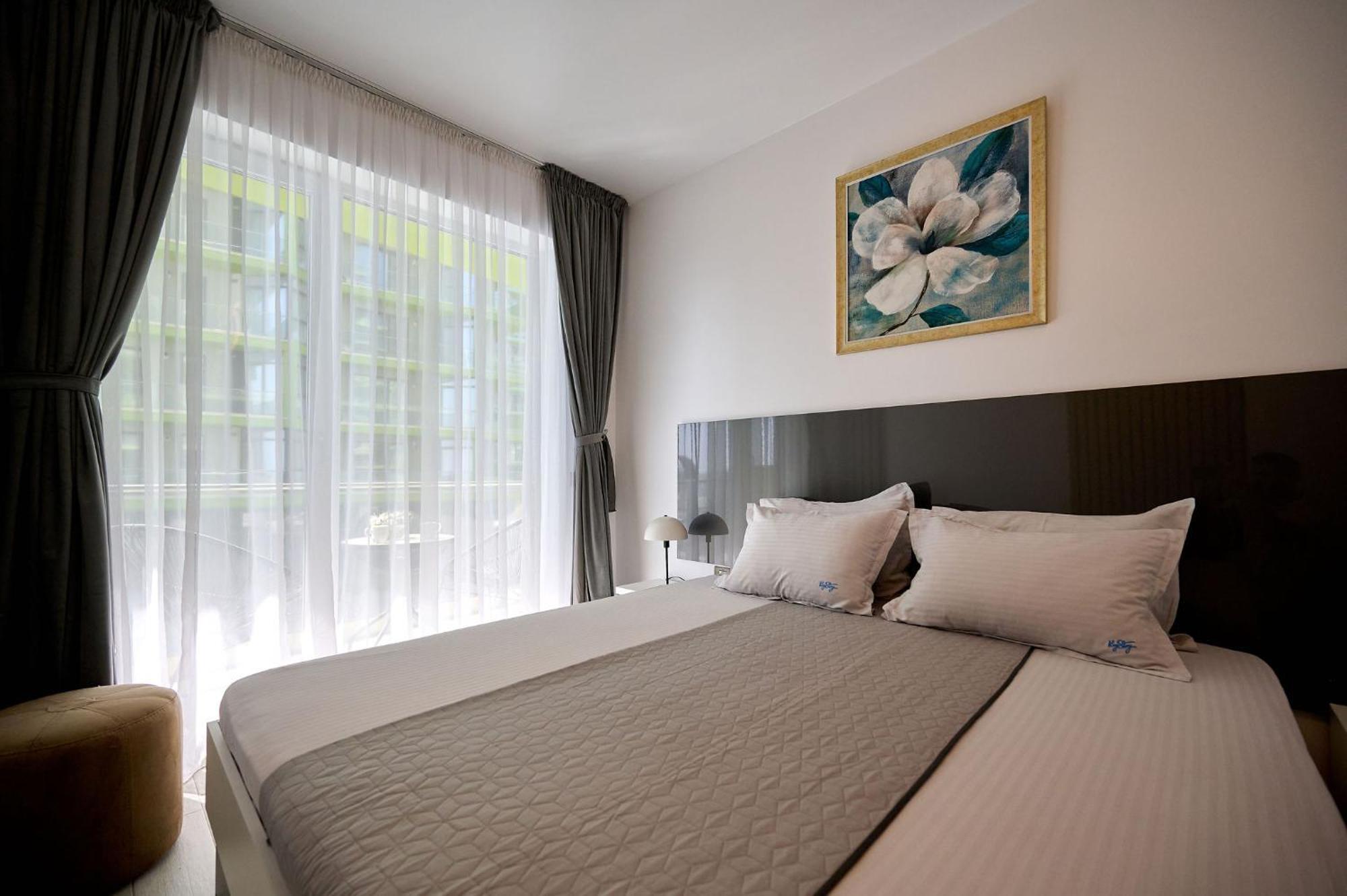 Maya Apartment- Spa N Pools Beach Resort Mamaia Extérieur photo
