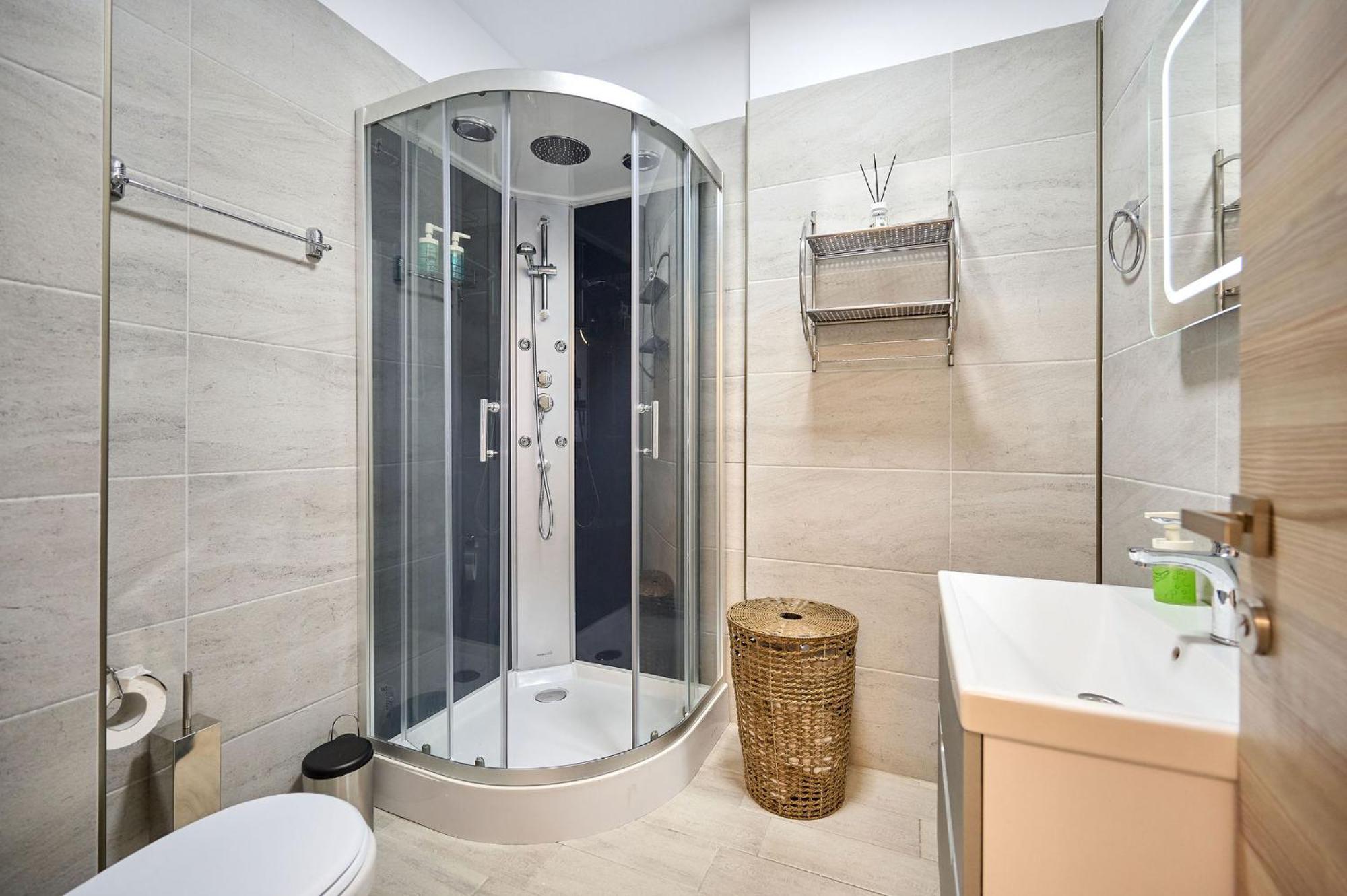 Maya Apartment- Spa N Pools Beach Resort Mamaia Extérieur photo